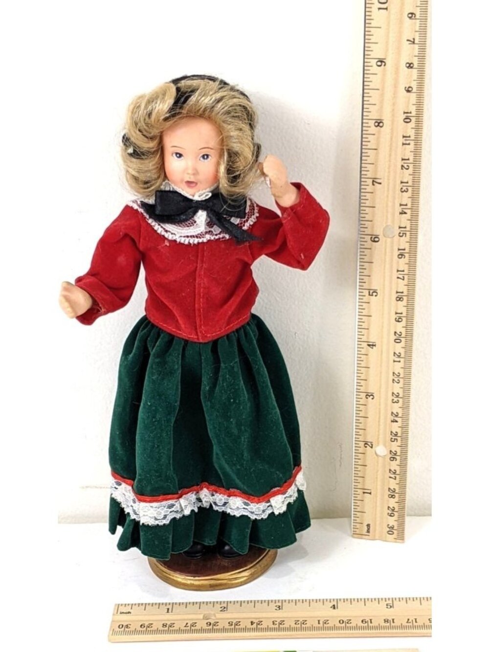 Christmas Doll  9 Inch High Blonde Hair 67f
